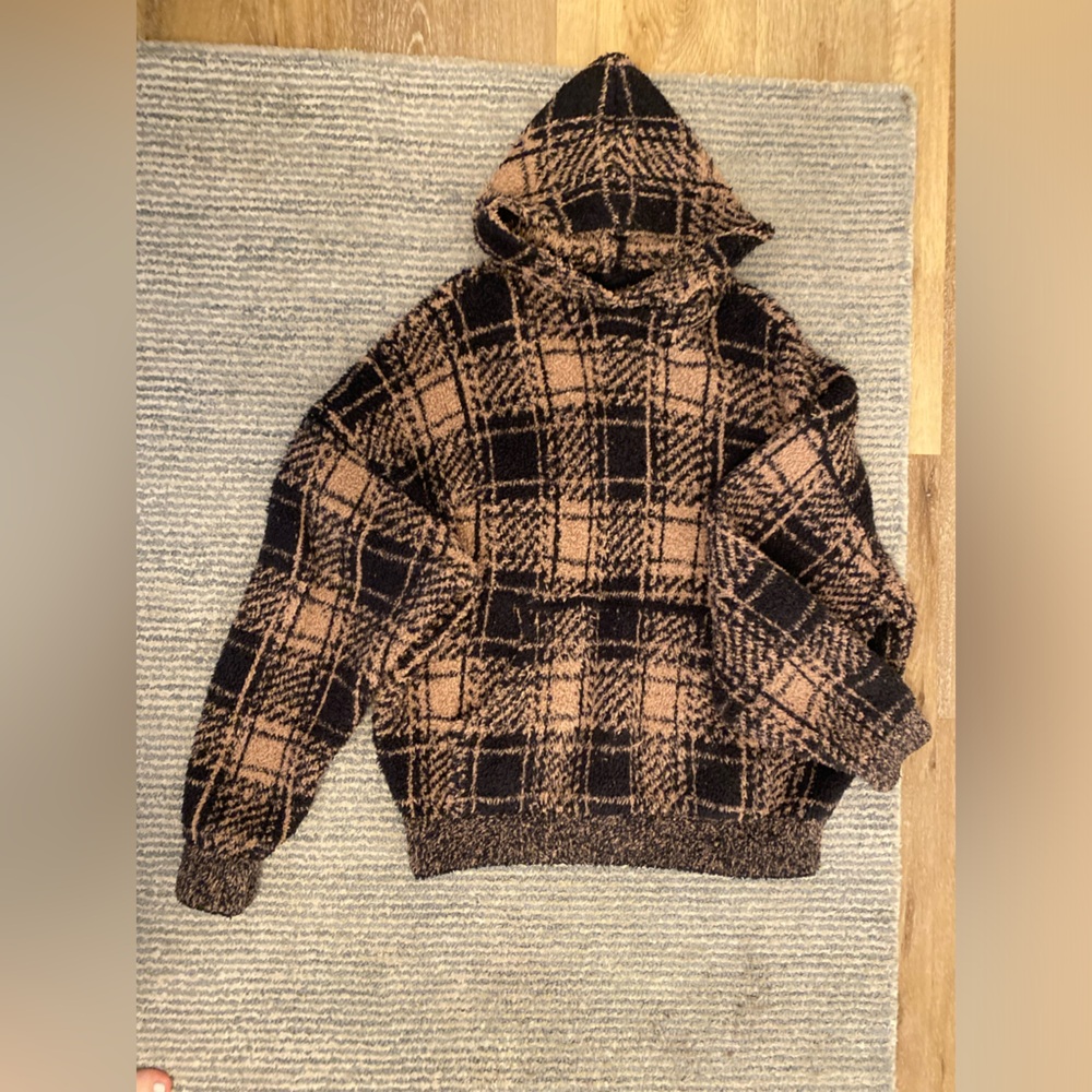 Skims fuzzy hoodie